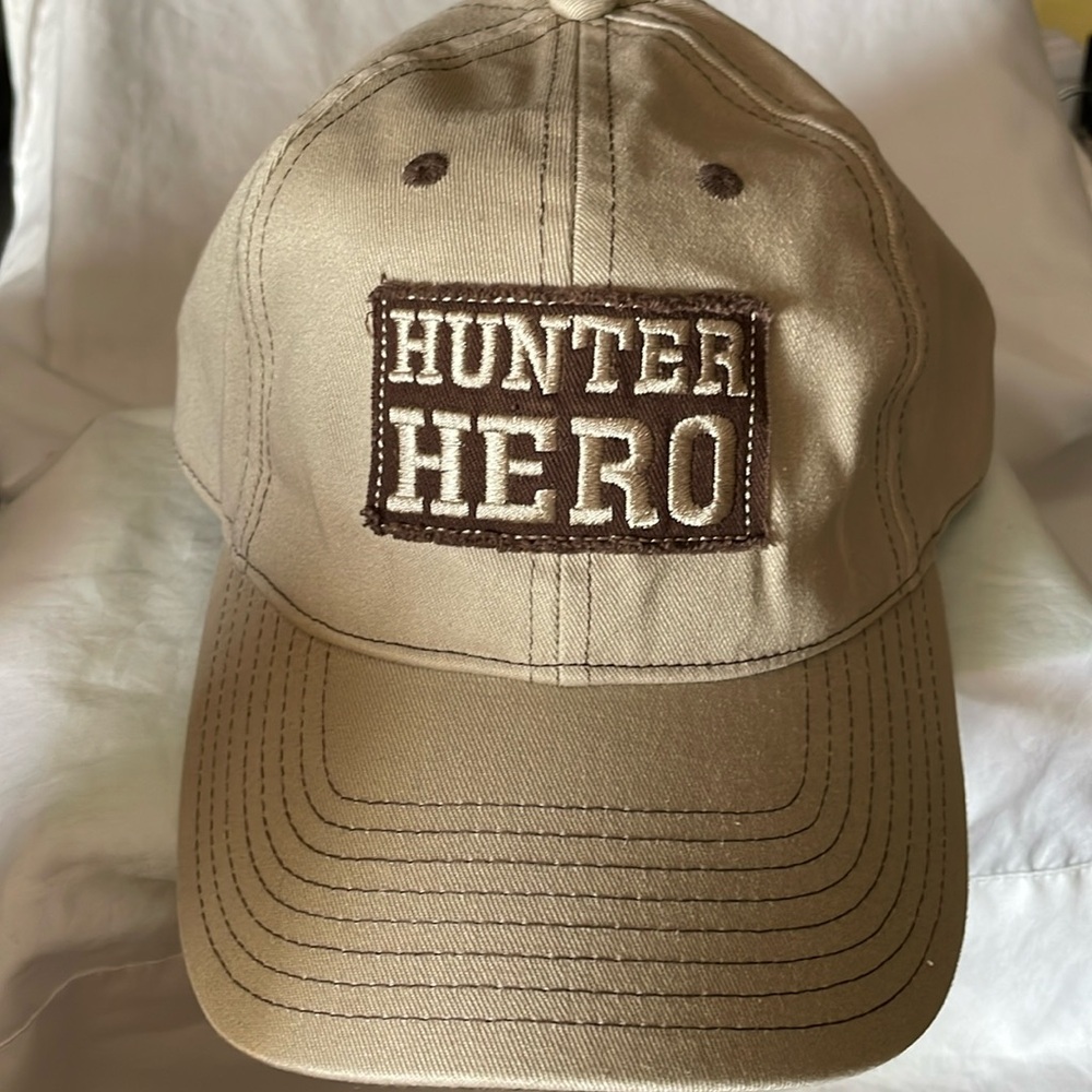 BIG BUCK BUNTER BALL CAP “HUNTER HERO” one size Velcro adjustable nwot